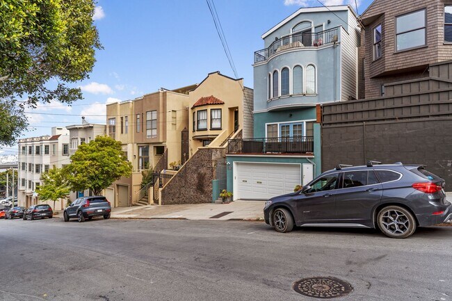 2319A 15th St in San Francisco, CA - Foto de edificio - Building Photo