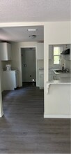 5846 Patterson Ave in Jacksonville, FL - Building Photo - Building Photo