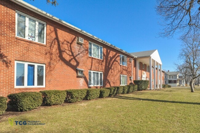 property at 445 Elm Pl