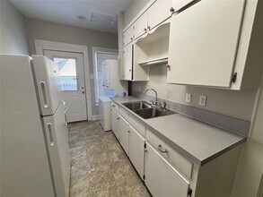 3817 Crestline Rd in Fort Worth, TX - Building Photo - Building Photo