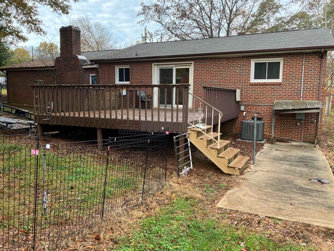320 Wilson St in Statesville, NC - Building Photo - Building Photo