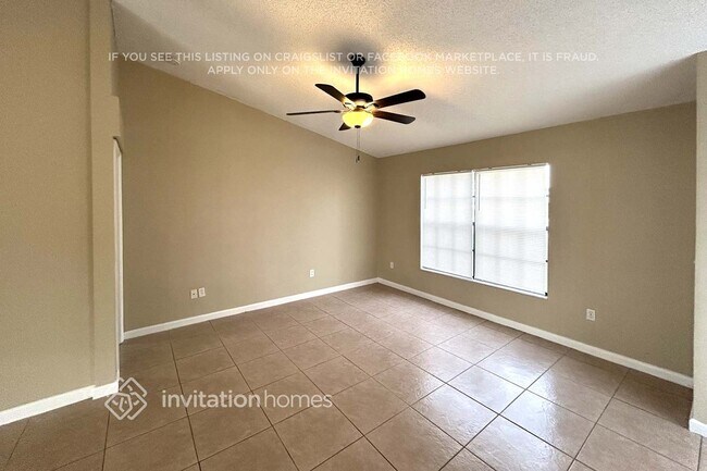 1410 SW 3rd Ave, Unit B125 in Cape Coral, FL - Foto de edificio - Building Photo