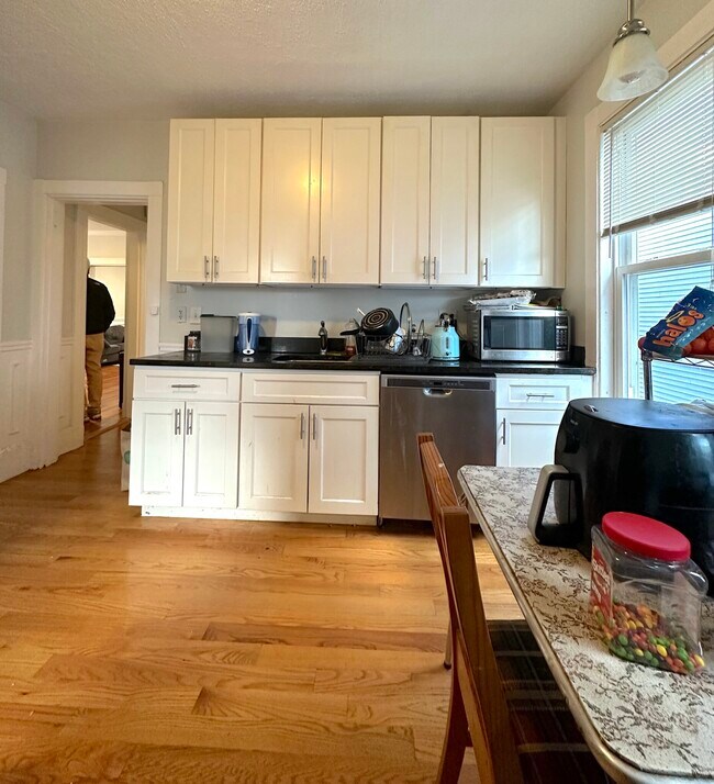 34 Justin Rd, Unit 2