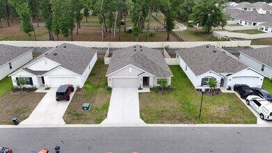 6870 SE 112th Ln in Belleview, FL - Building Photo - Building Photo