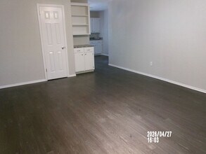 106 N Elk Dr in Cache, OK - Building Photo - Building Photo