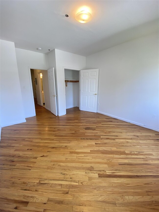 407 1st St in Hoboken, NJ - Building Photo - Building Photo