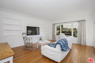1033 9th St in Santa Monica, CA - Building Photo - Building Photo