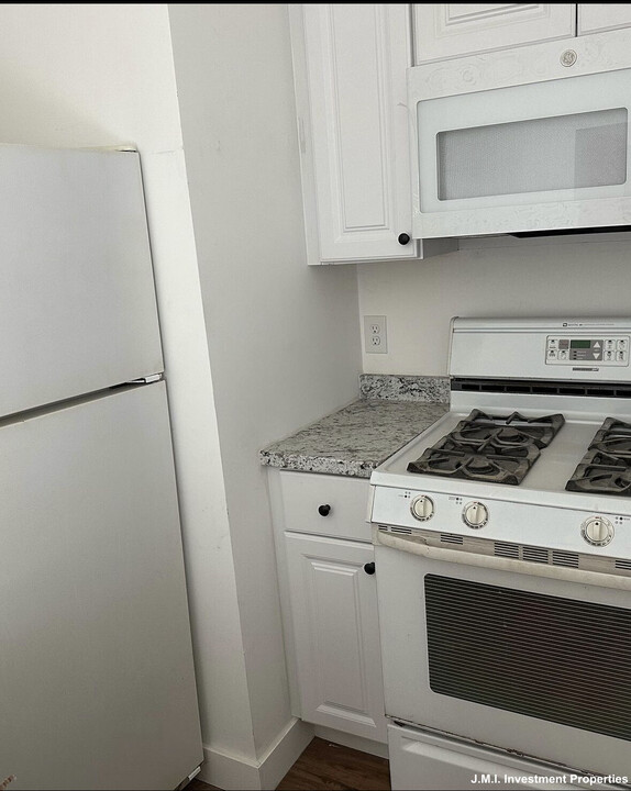 51 Cedar St in Somerville, MA - Building Photo
