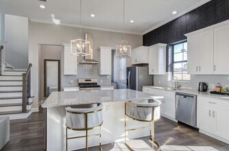 3335 Beverly Frst Dr in Houston, TX - Building Photo - Building Photo