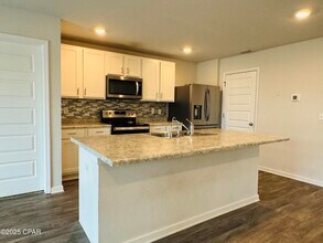 4011 Silver Spur Rd in Callaway, FL - Building Photo - Building Photo