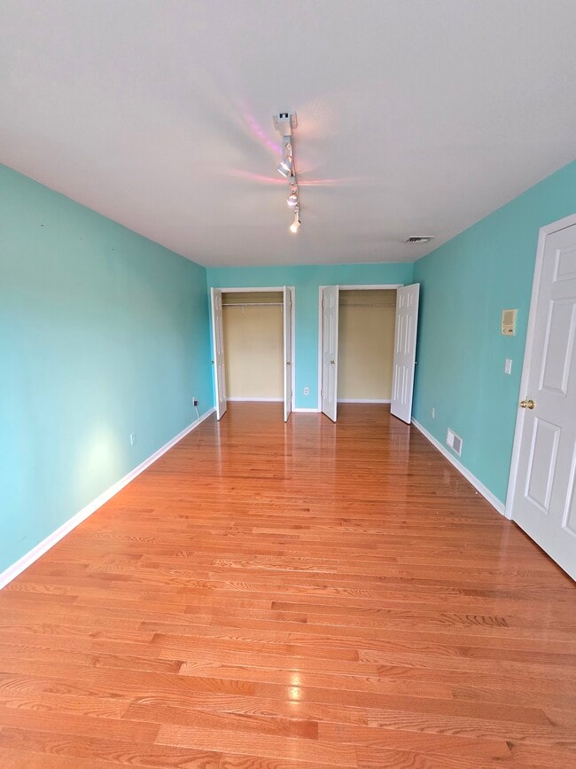 property at 821 Creek Ct