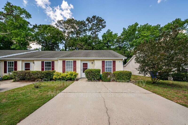 1343 Pinnacle Ln in Charleston, SC - Building Photo