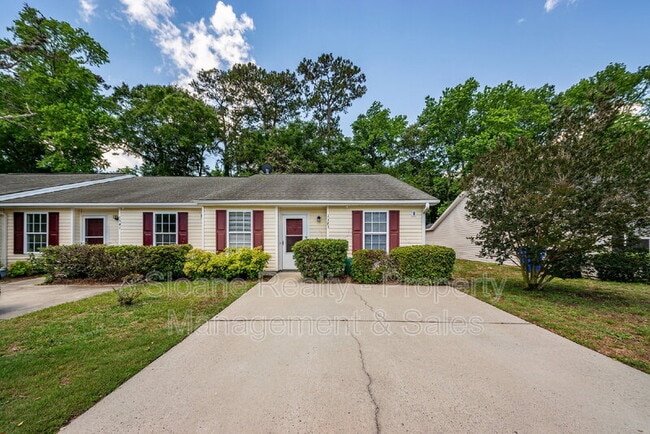 property at 1343 Pinnacle Ln