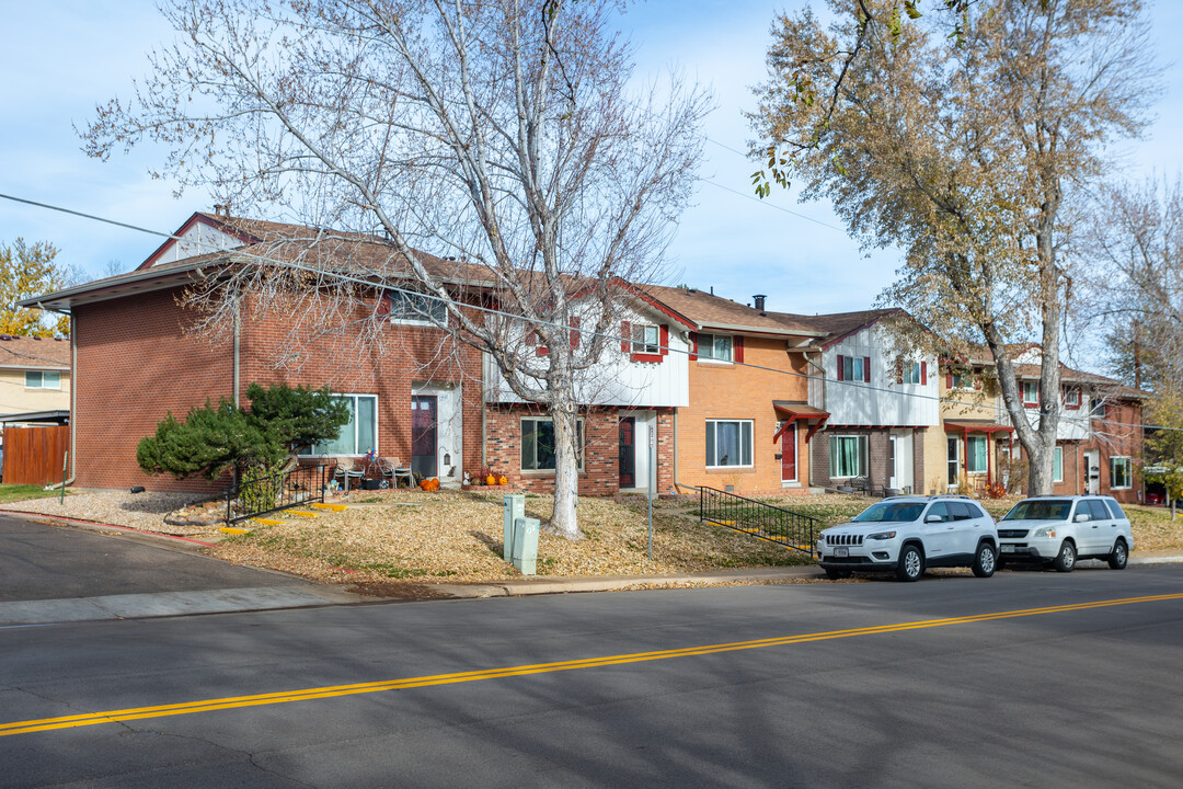 12672 W Virginia Ave in Lakewood, CO - Building Photo