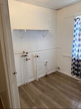 309 Plum St, Unit 2 in Proctor, WV - Building Photo - Building Photo