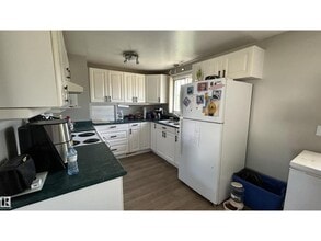 4308-4345 45 Ave in Bonnyville, AB - Building Photo - Building Photo