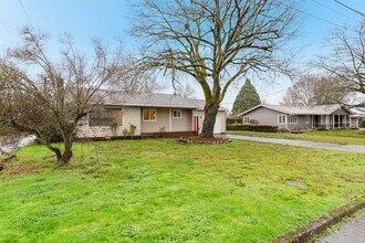 389 Appleblossom Ave N in Keizer, OR - Building Photo - Building Photo