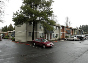 Park Place Apartments in Tigard, OR - Building Photo - Building Photo