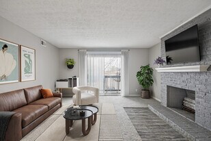 ReNew Breckenridge in Louisville, KY - Building Photo