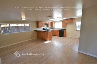 1330 Campus Ave in Redlands, CA - Foto de edificio - Building Photo