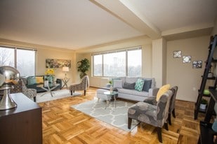 3 Bedroom Washington Apartments For Rent Dc 4000 Massachusetts Apartments