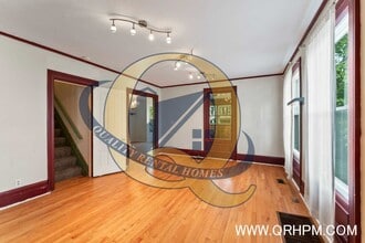 201 W Shiawassee Ave in Fenton, MI - Building Photo - Building Photo