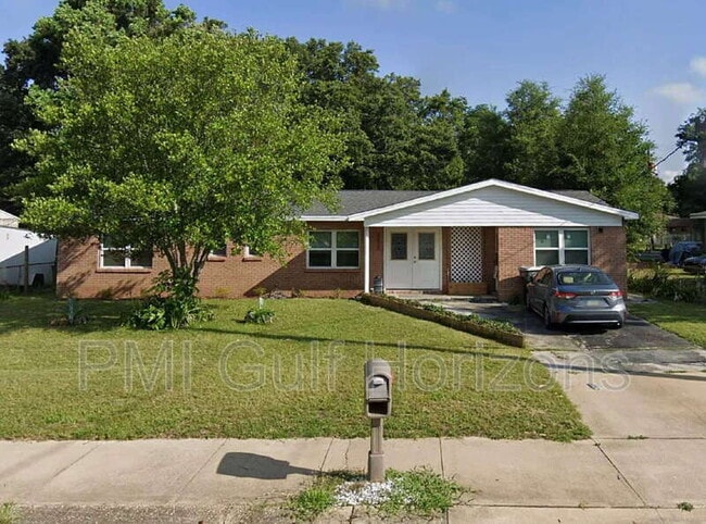 property at 6606 Hampton Rd