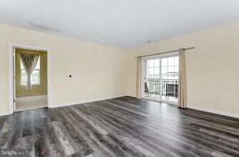 1331 Sierra Dr in Trenton, NJ - Building Photo - Building Photo
