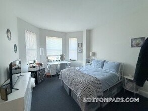 833 Beacon St in Boston, MA - Building Photo - Building Photo