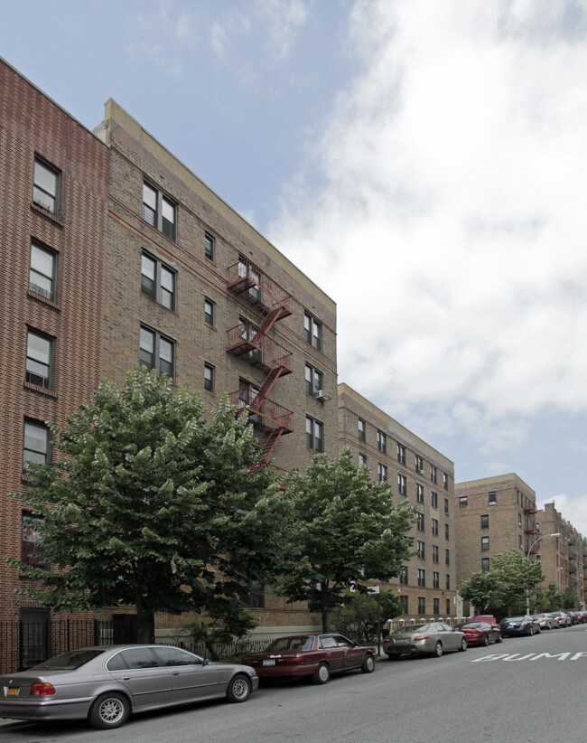 250-270 Crown St in Brooklyn, NY - Foto de edificio - Building Photo