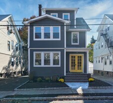 6 Boyden Pkwy S in Maplewood, NJ - Building Photo