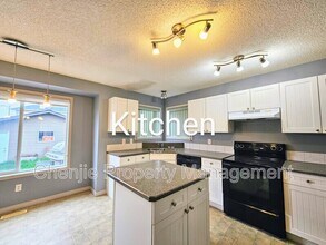 7261 Terwillegar Dr S NW in Edmonton, AB - Building Photo - Building Photo