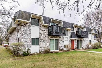 West Wood Apartments in Adams, WI - Foto de edificio - Building Photo