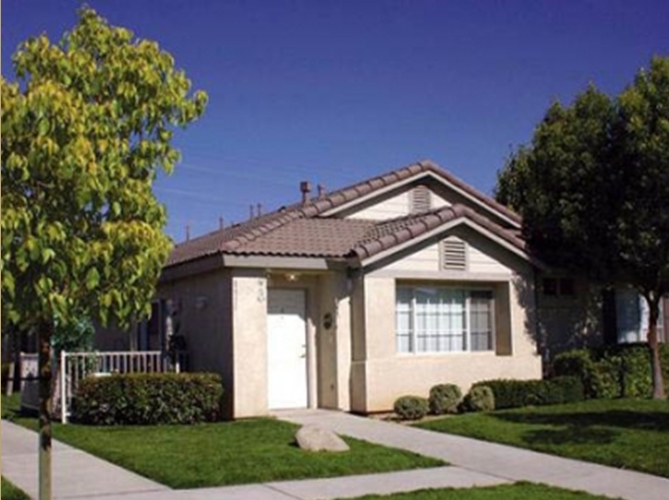 Pebble Creek Apartments in Bakersfield, CA - Foto de edificio