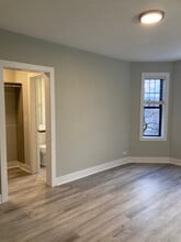372 Hazel Ave, Unit B3 in Glencoe, IL - Foto de edificio - Building Photo