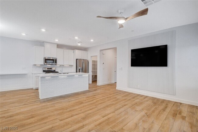 property at 237 Callen Falls Ave