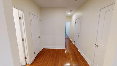 123 Sutherland Rd, Unit J in Boston, MA - Building Photo - Building Photo