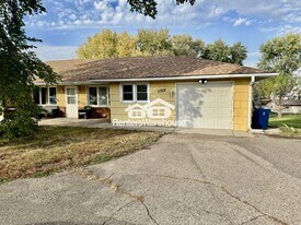 11708 Hwy 55 in Plymouth, MN - Building Photo