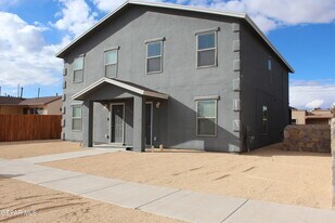 5717 Manila Dr in El Paso, TX - Building Photo
