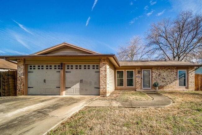 property at 5727 Valley Point