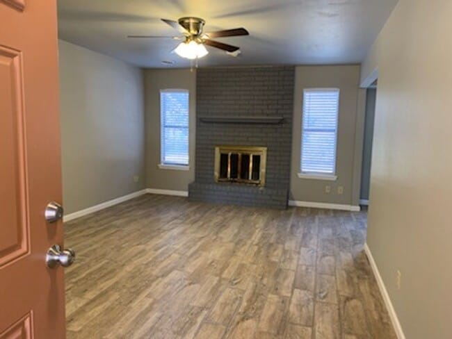 2865 N Sunny Ln in Fayetteville, AR - Building Photo - Building Photo