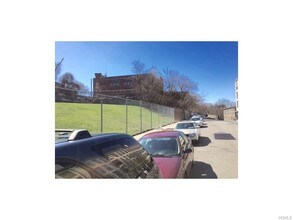 10 Saint Casimir Ave in Yonkers, NY - Building Photo - Building Photo