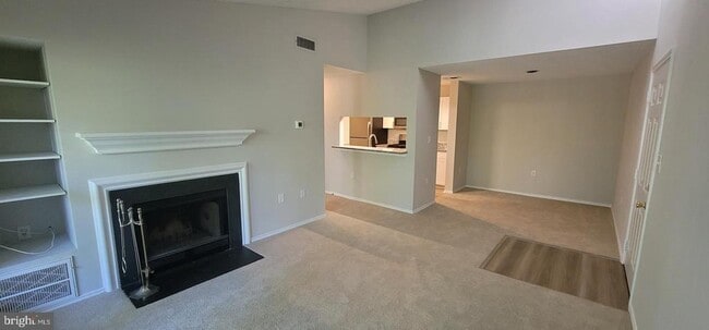 21023 Timber Ridge Terrace in Ashburn, VA - Building Photo - Building Photo