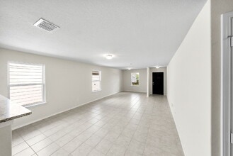 314 Floating Feather in San Antonio, TX - Building Photo - Building Photo