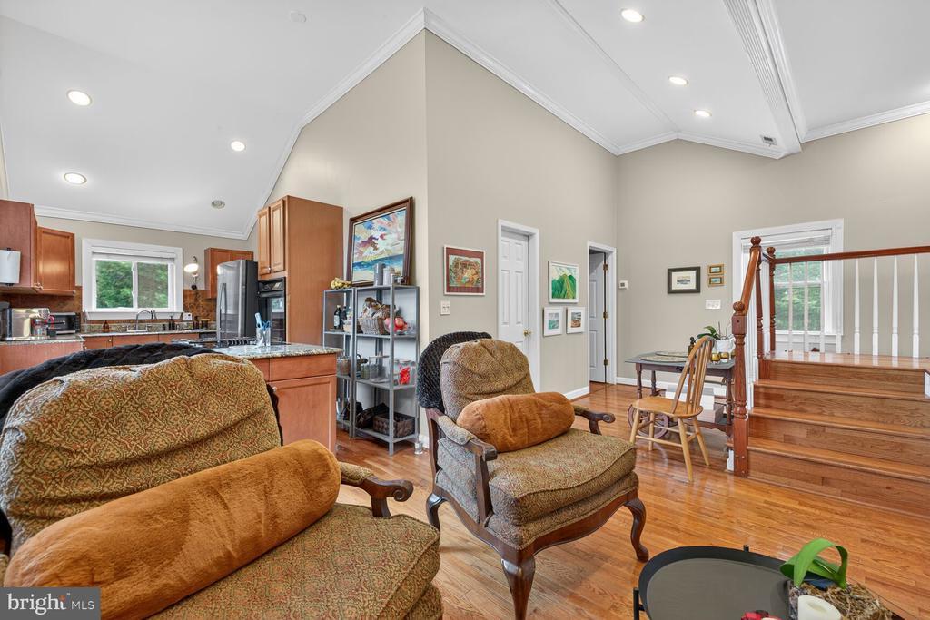 8724 Hawkins Creamery Rd in Gaithersburg, MD - Building Photo