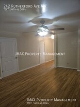 242 Rutherford Ave NW in Roanoke, VA - Building Photo - Building Photo