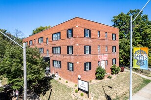 The Holmes in Kansas City, MO - Building Photo