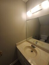 105 Oak Hill Cir in Stockbridge, GA - Building Photo - Building Photo