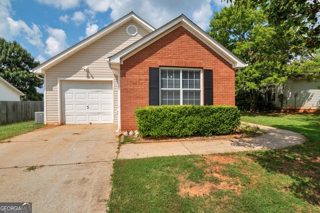413 Autumn Lake Ct in Mcdonough, GA - Building Photo - Building Photo