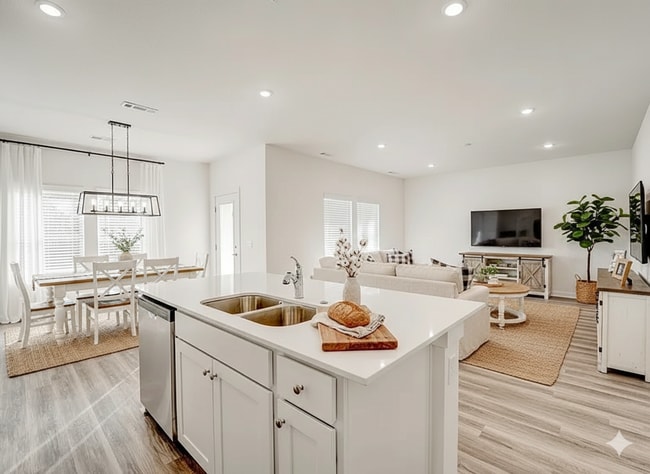 property at 139 S Maroon Ave